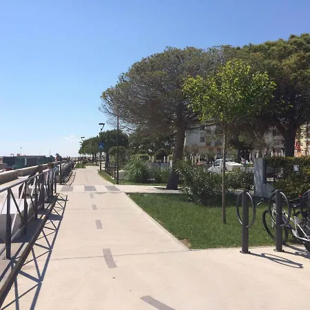 In 35832 * Bibione